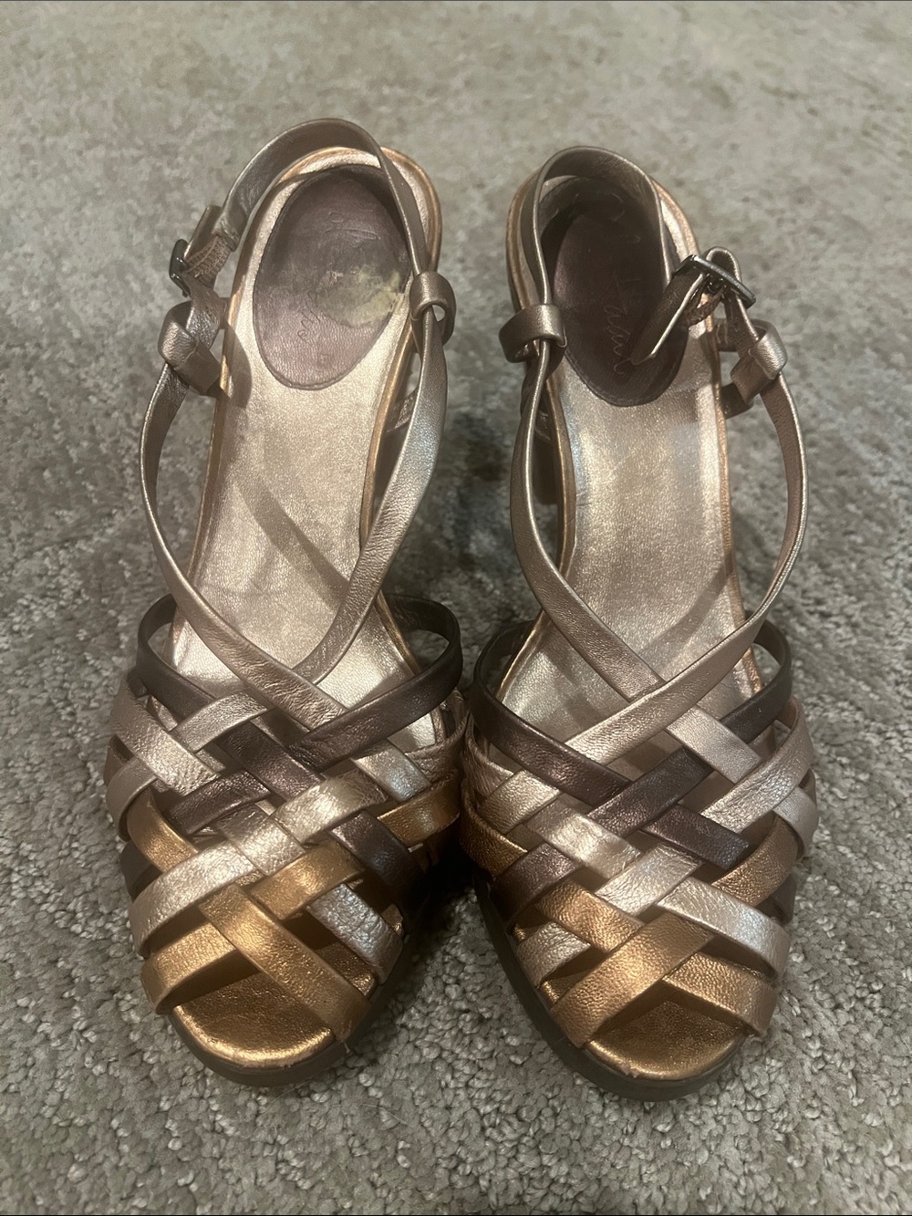 Cole Haan Multi-Tone Metallic Woven Leather Strappy Heels (Nike Air) – Size 7.5